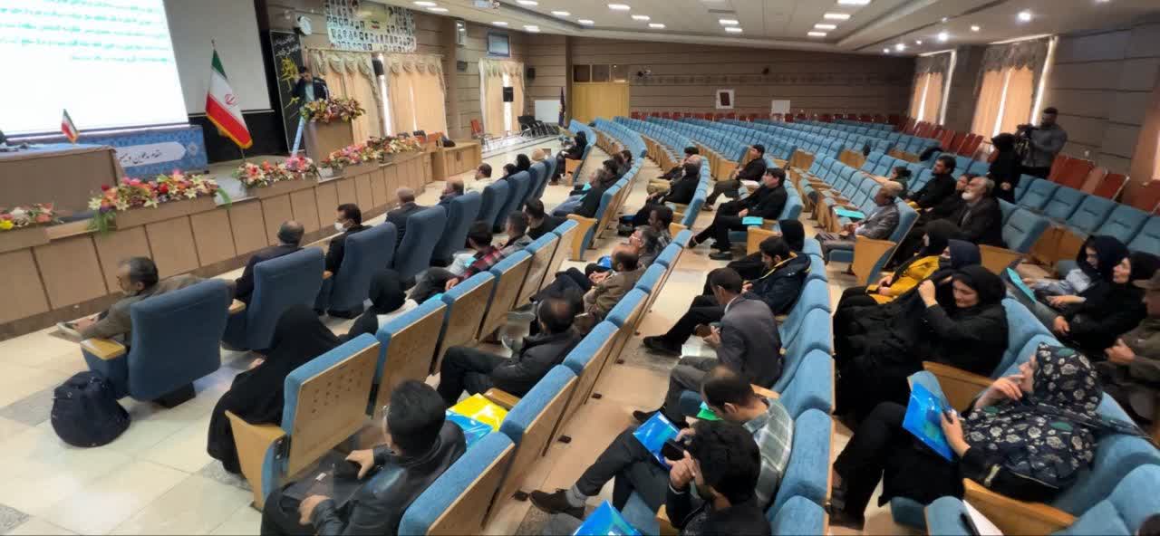 برگزاری همایش سالیانه متصدیان ایستگاه‌های آب و هواشناسی چهارمحال و بختیاری